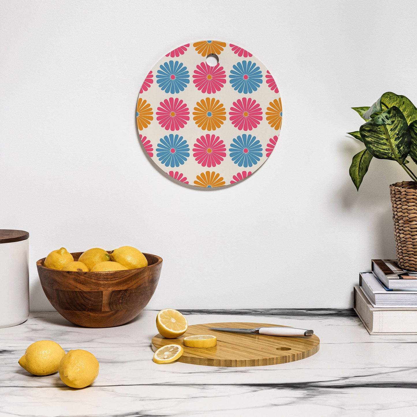 Colour Poems Daisy Pattern Multicolor II Cutting Board Round