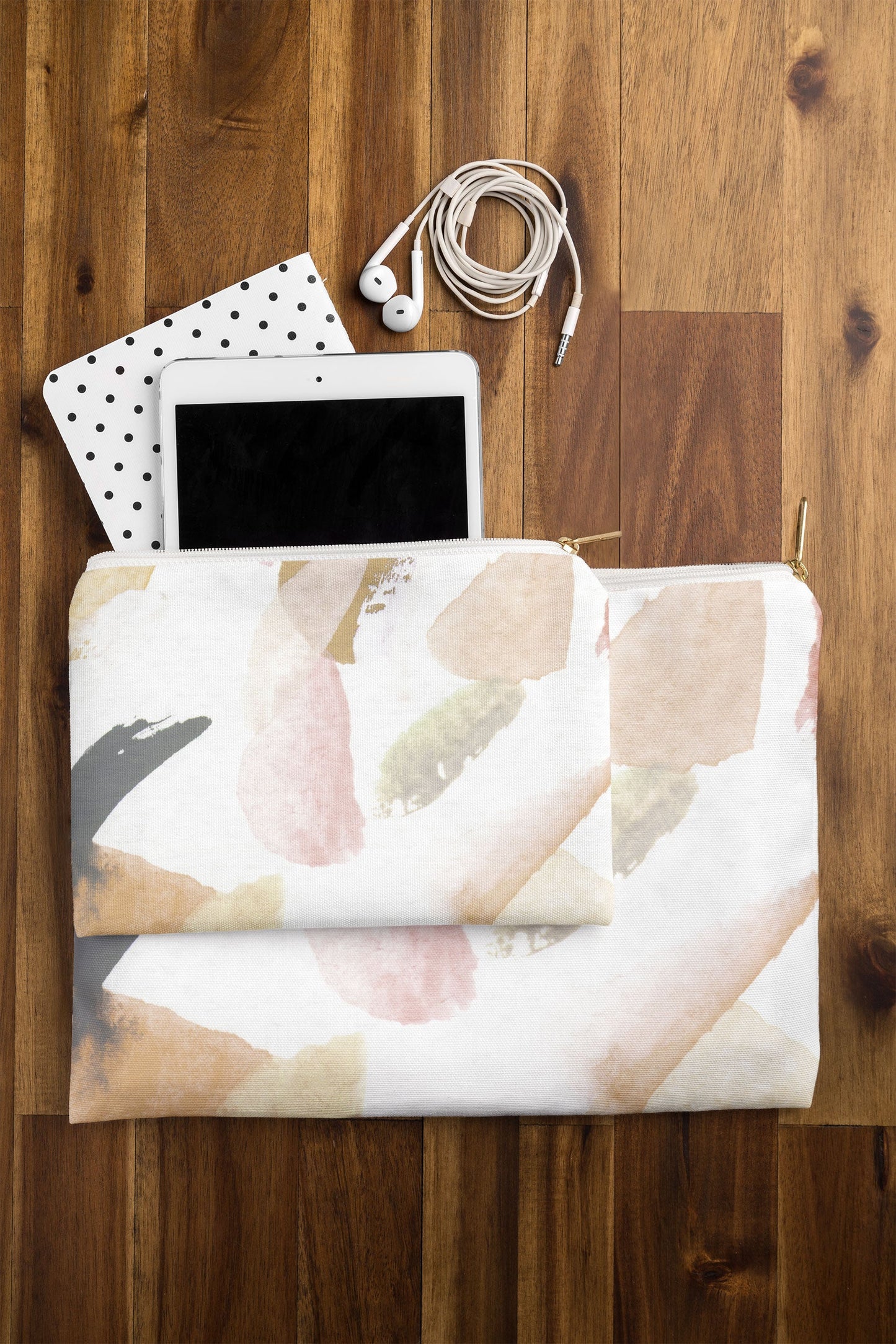 Georgiana Paraschiv AbstractM3 Pouch