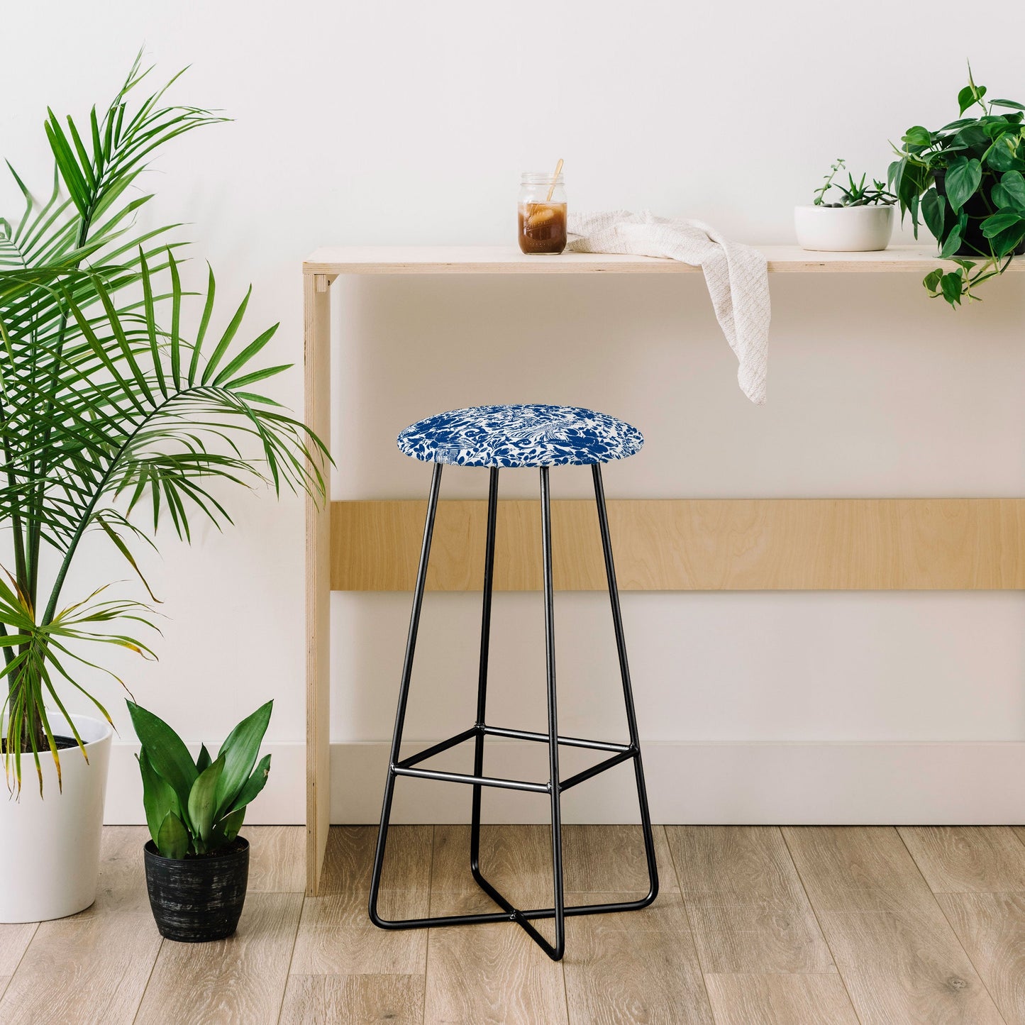 Marta Barragan Camarasa Chic Garden Walk Bar Stool