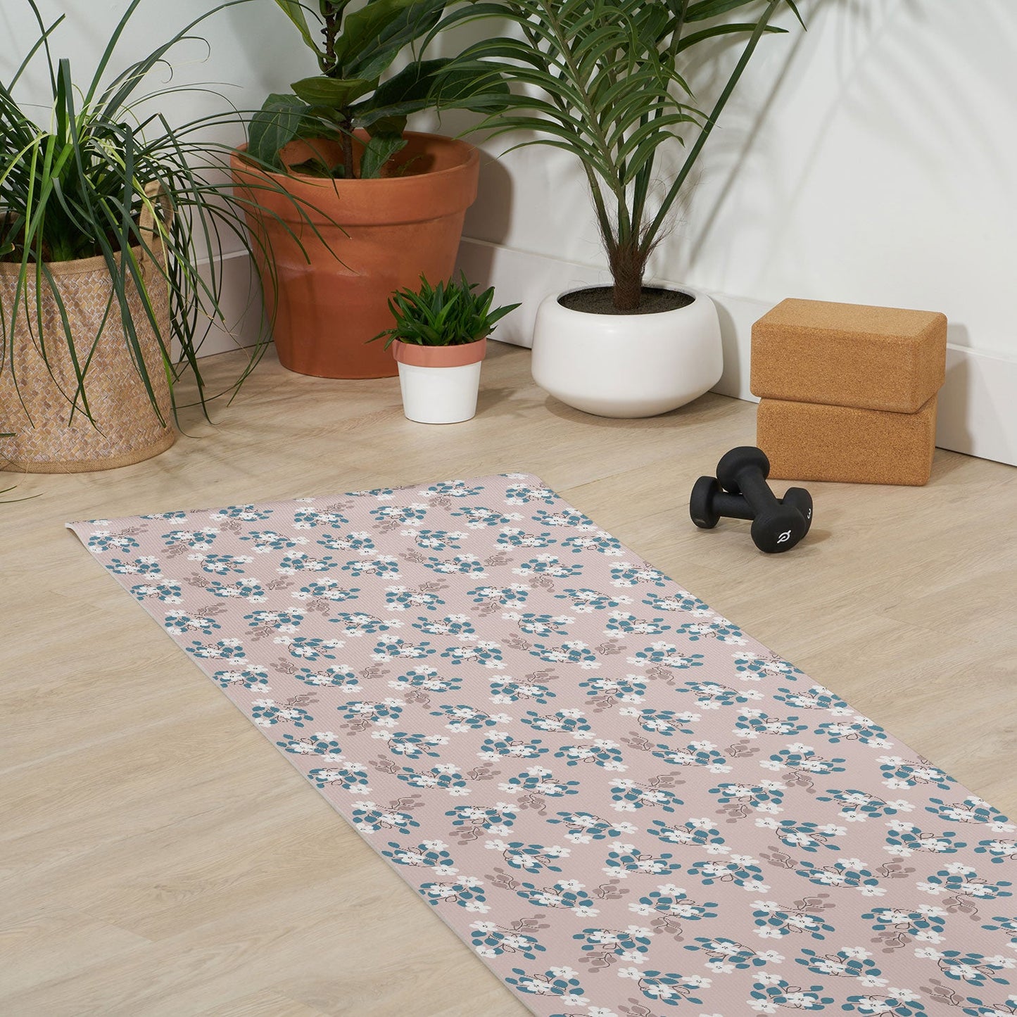 Mirimo Tiny White Flowers Yoga Mat