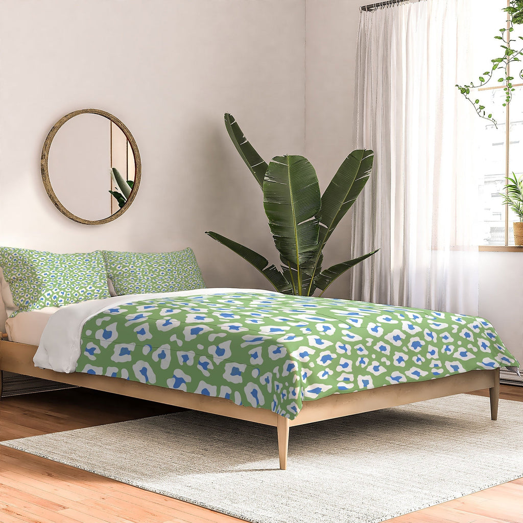 Avenie BR Cheetah Print Comforter