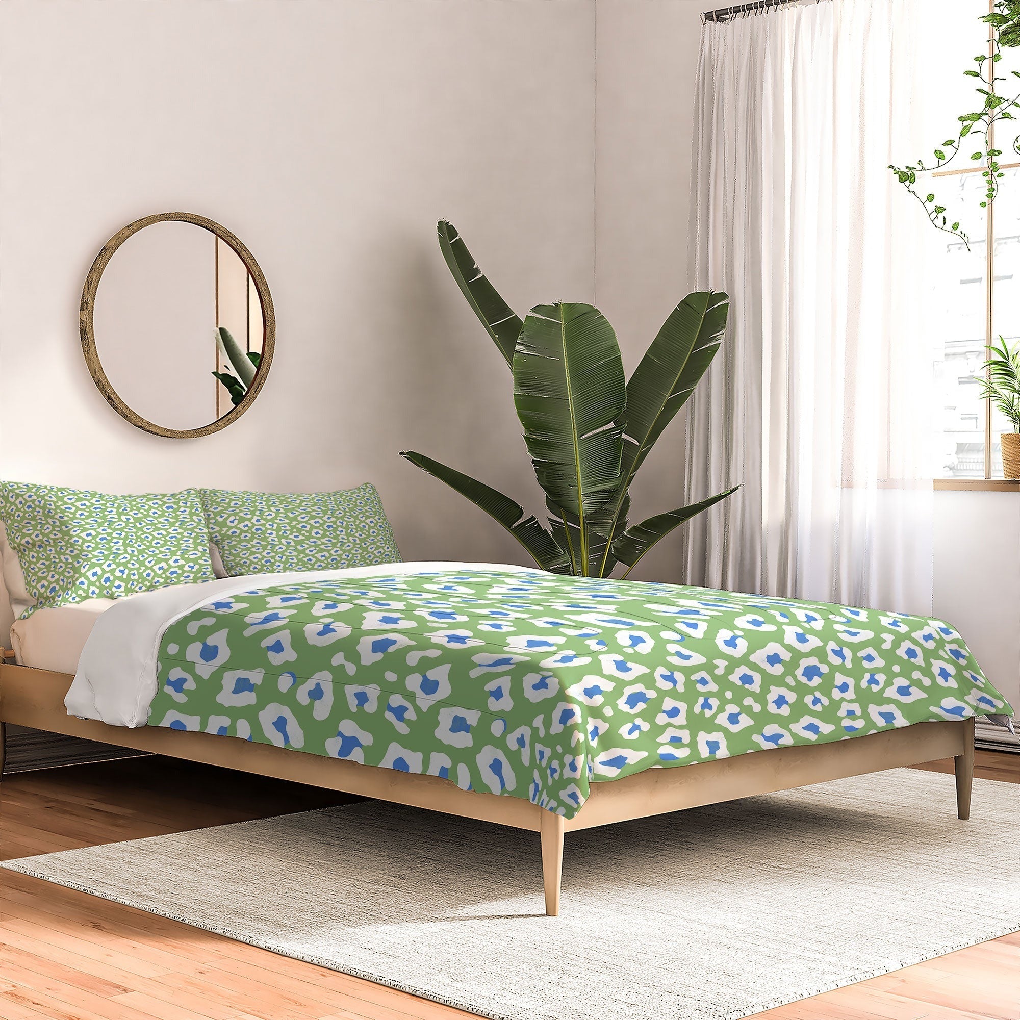 Avenie BR Cheetah Print Comforter