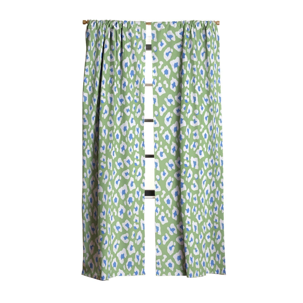 Avenie BR Cheetah Print Blackout Window Curtain