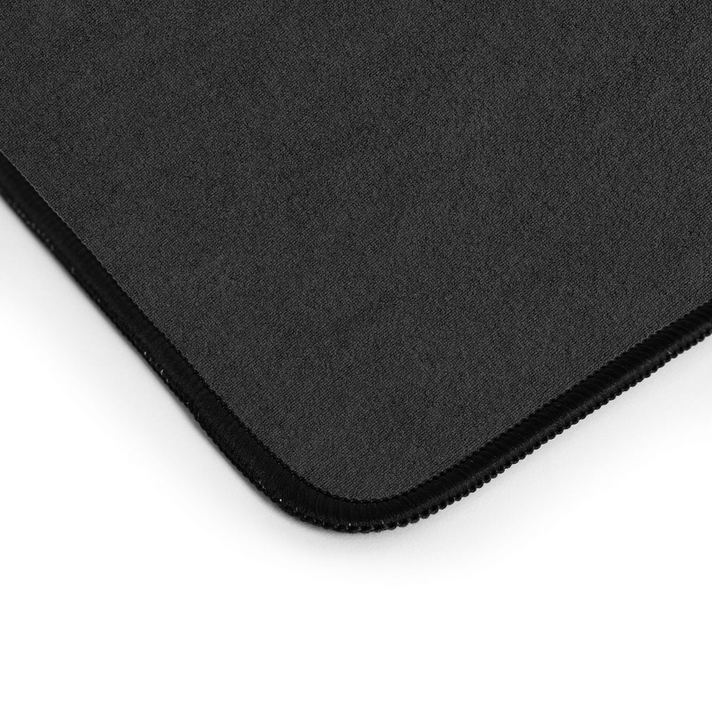 Colour Poems Retro Daisy II Desk Mat