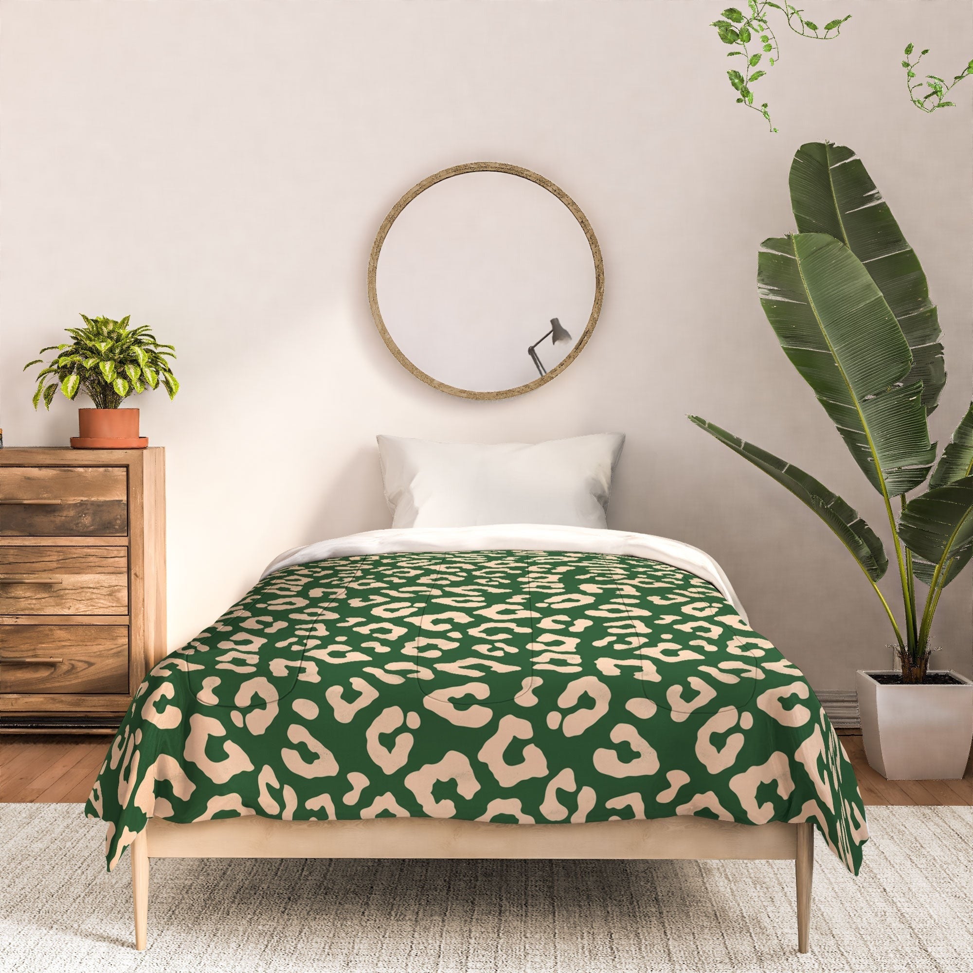 Avenie BR Cheetah Print In Green Comforter