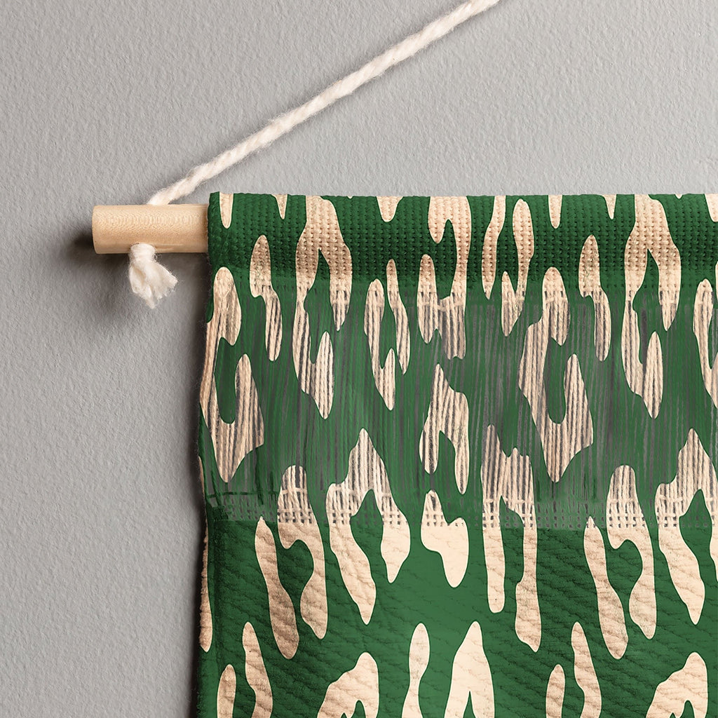 Avenie BR Cheetah Print In Green Wall Hanging Landscape