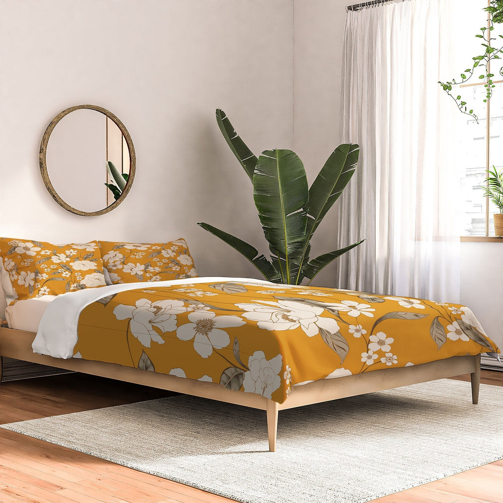 Gabriela Fuente Roberta Sunflower Comforter