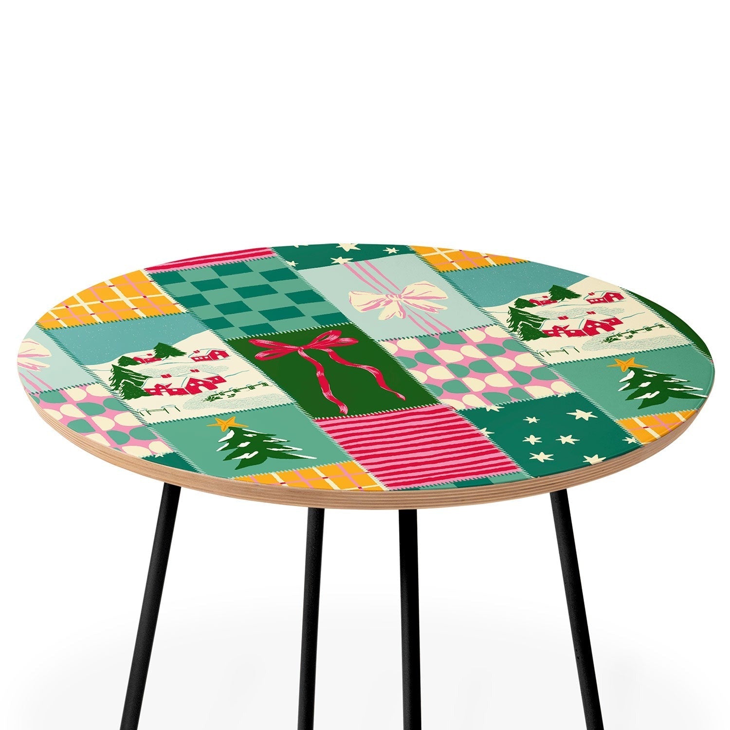 LouBruzzoni Cozy Christmas Patchwork Round Side Table
