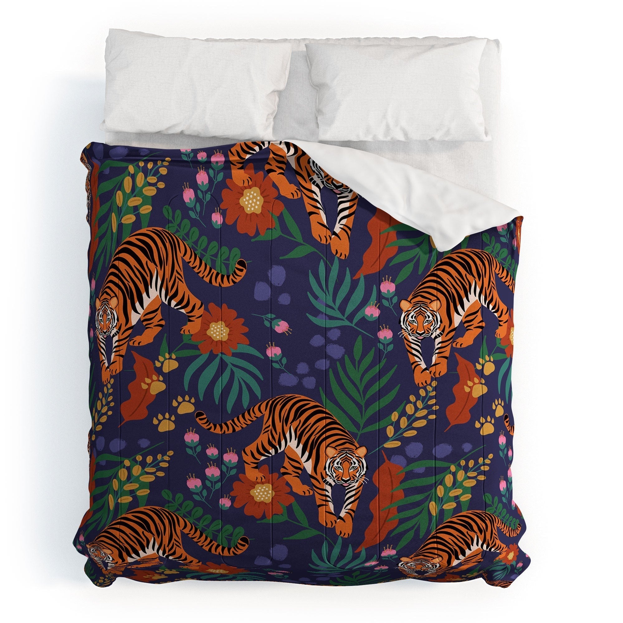 Design by Spark Tiger of the Glorious Jungle Comforter