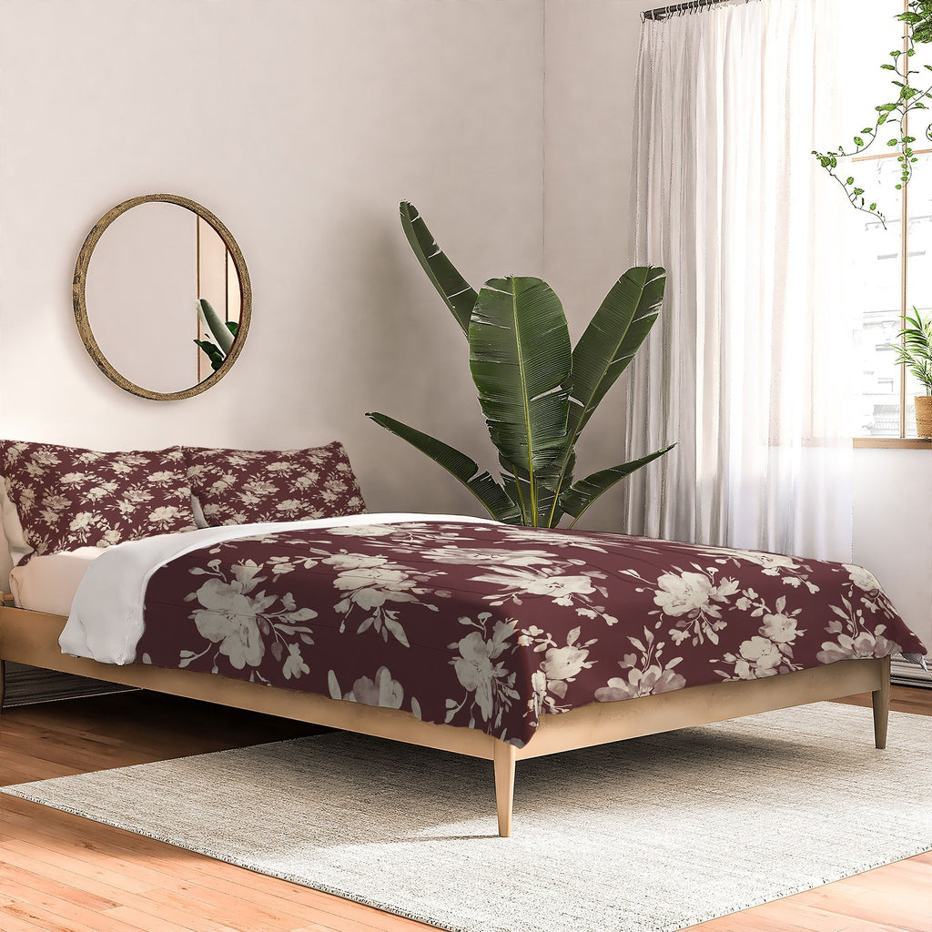 Marta Barragan Camarasa Antique Petal Romance Comforter