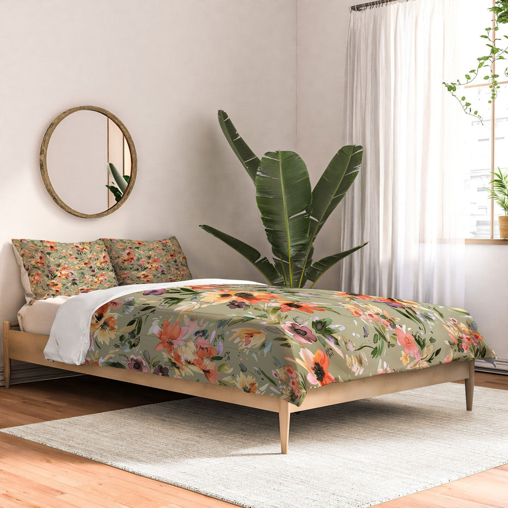 Ninola Design Botanic Retreat Painterly Tropical Flowers Sage Green Comforter