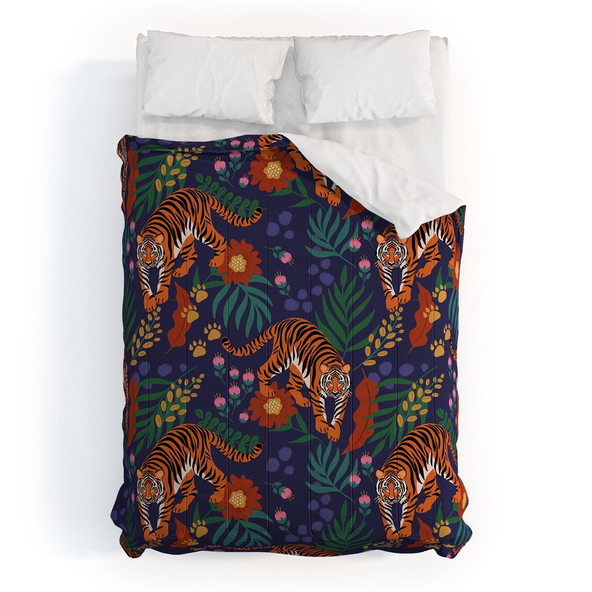 Design by Spark Tiger of the Glorious Jungle Comforter