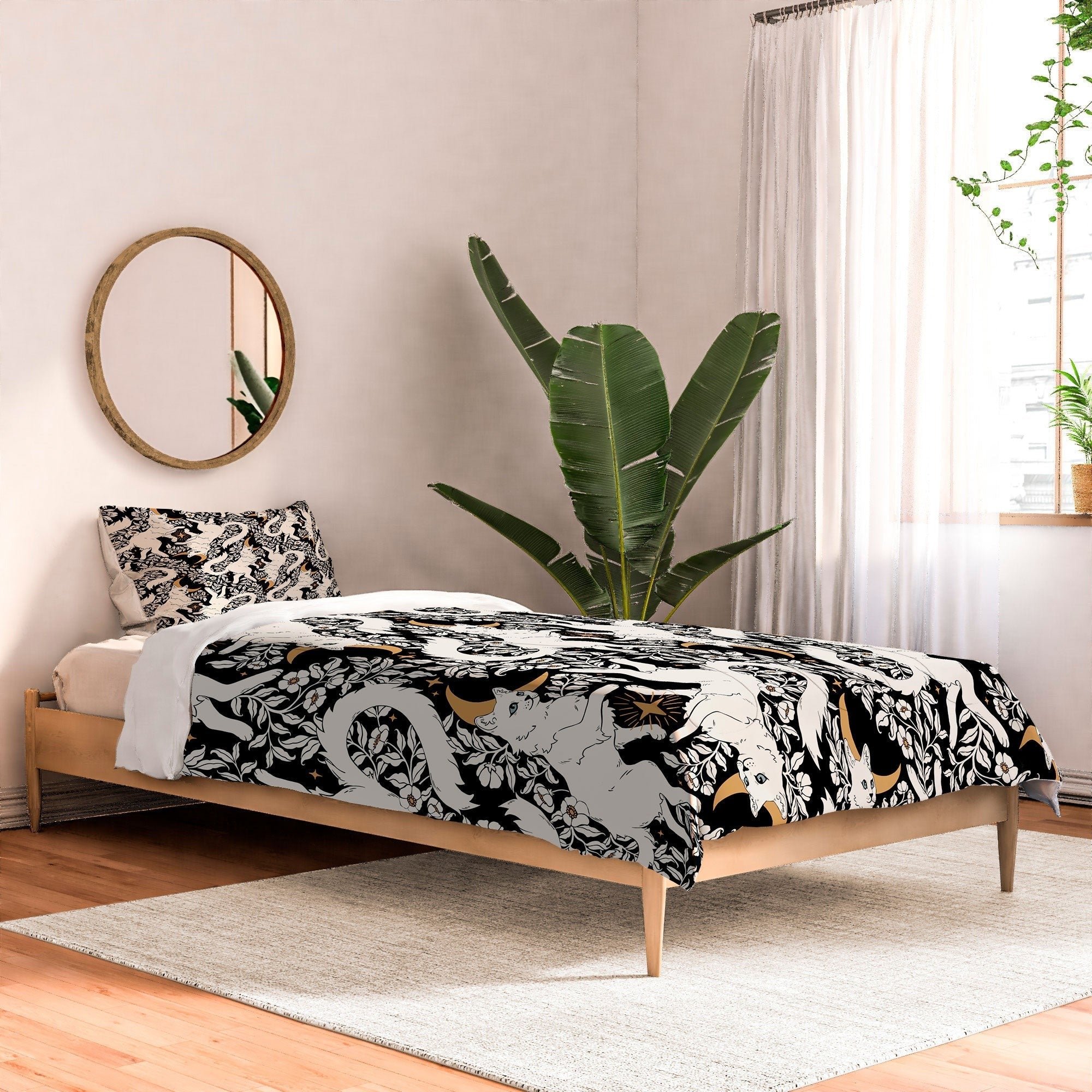 Avenie Celestial Cats Gold Comforter