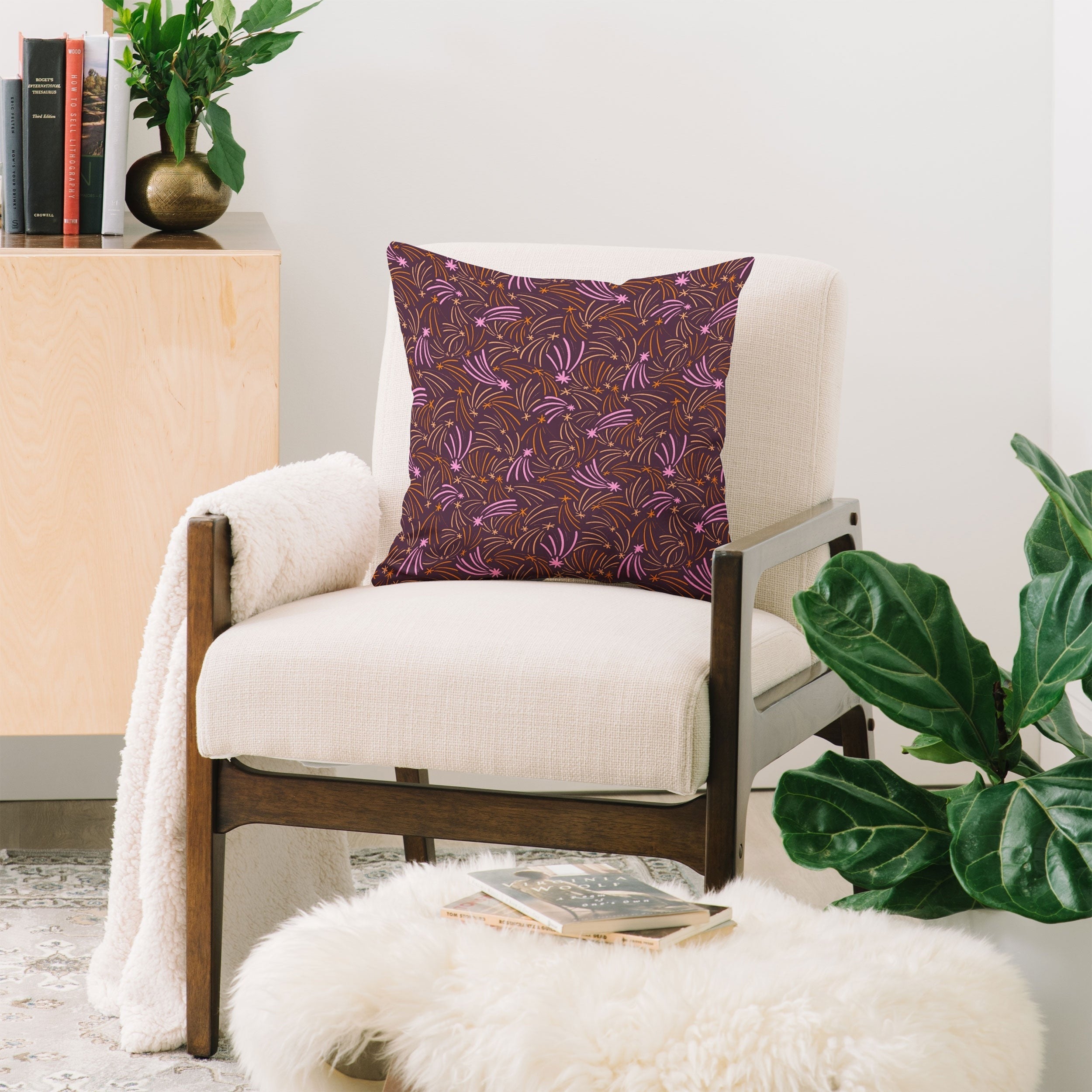 Little Om Pattern Shooting Stars plum Throw Pillow