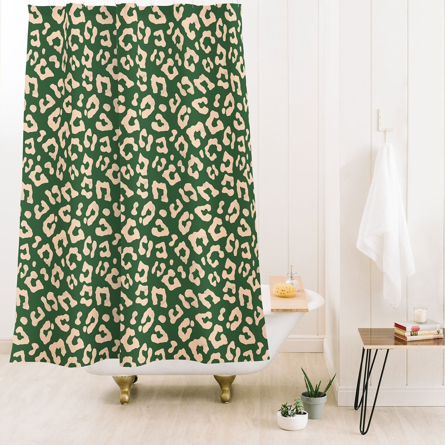 Avenie BR Cheetah Print In Green Shower Curtain