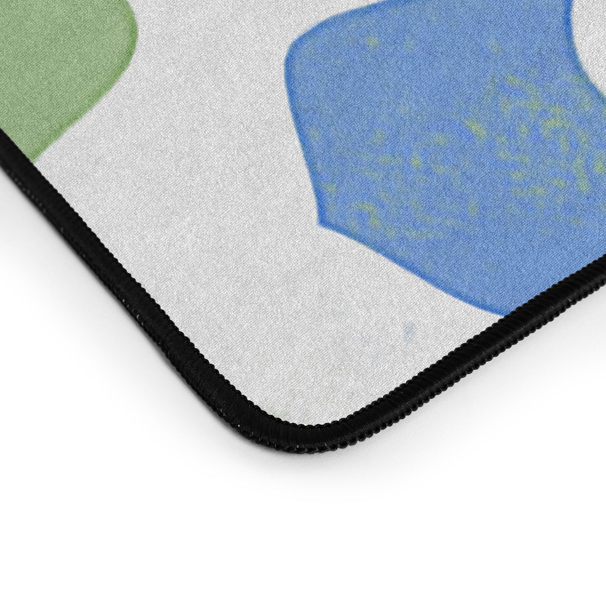 Avenie BR Cheetah Print Desk Mat