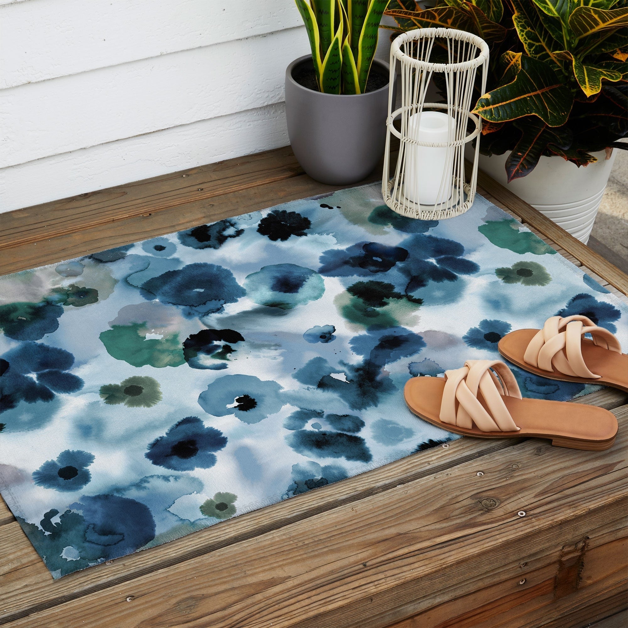 Ninola Design Botanic Retreat Ombre Abstract Watercolor Flowers Blue Navy Outdoor Rug