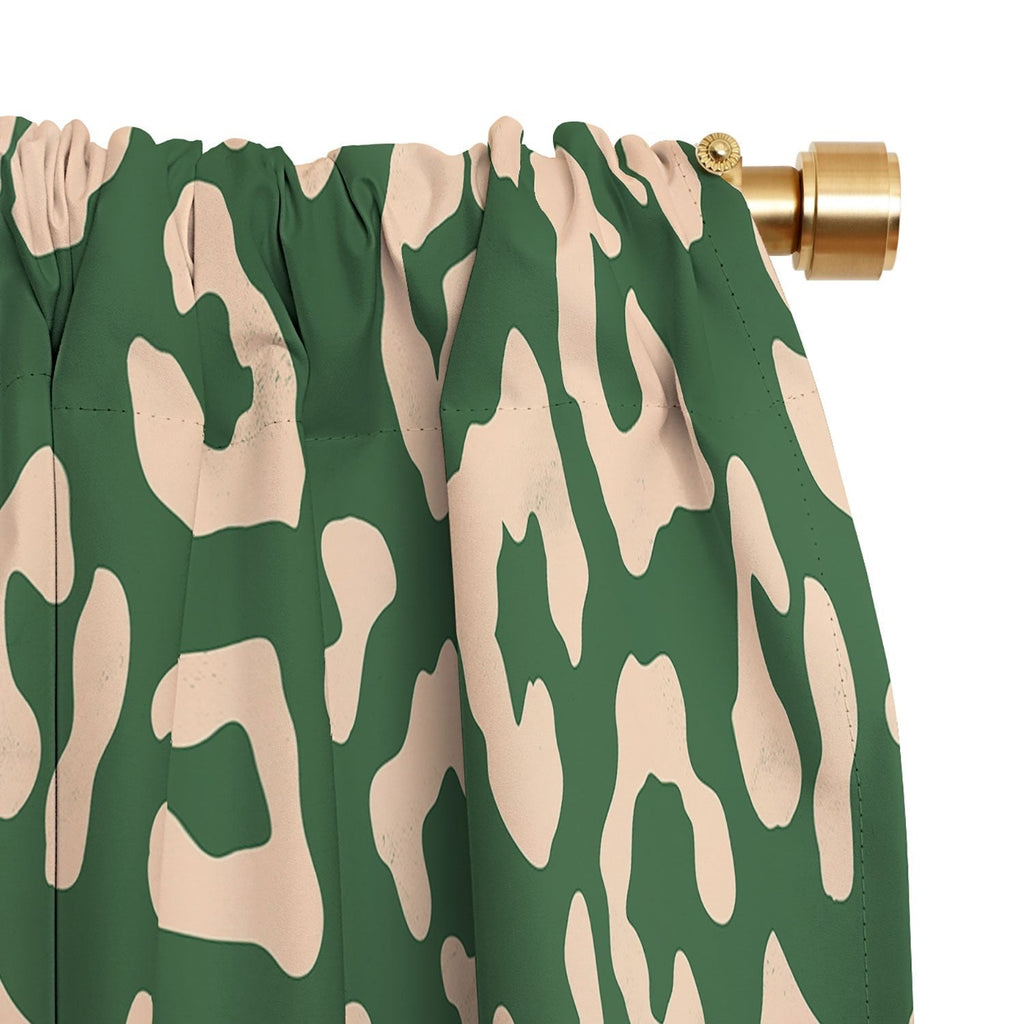 Avenie BR Cheetah Print In Green Blackout Non Repeat