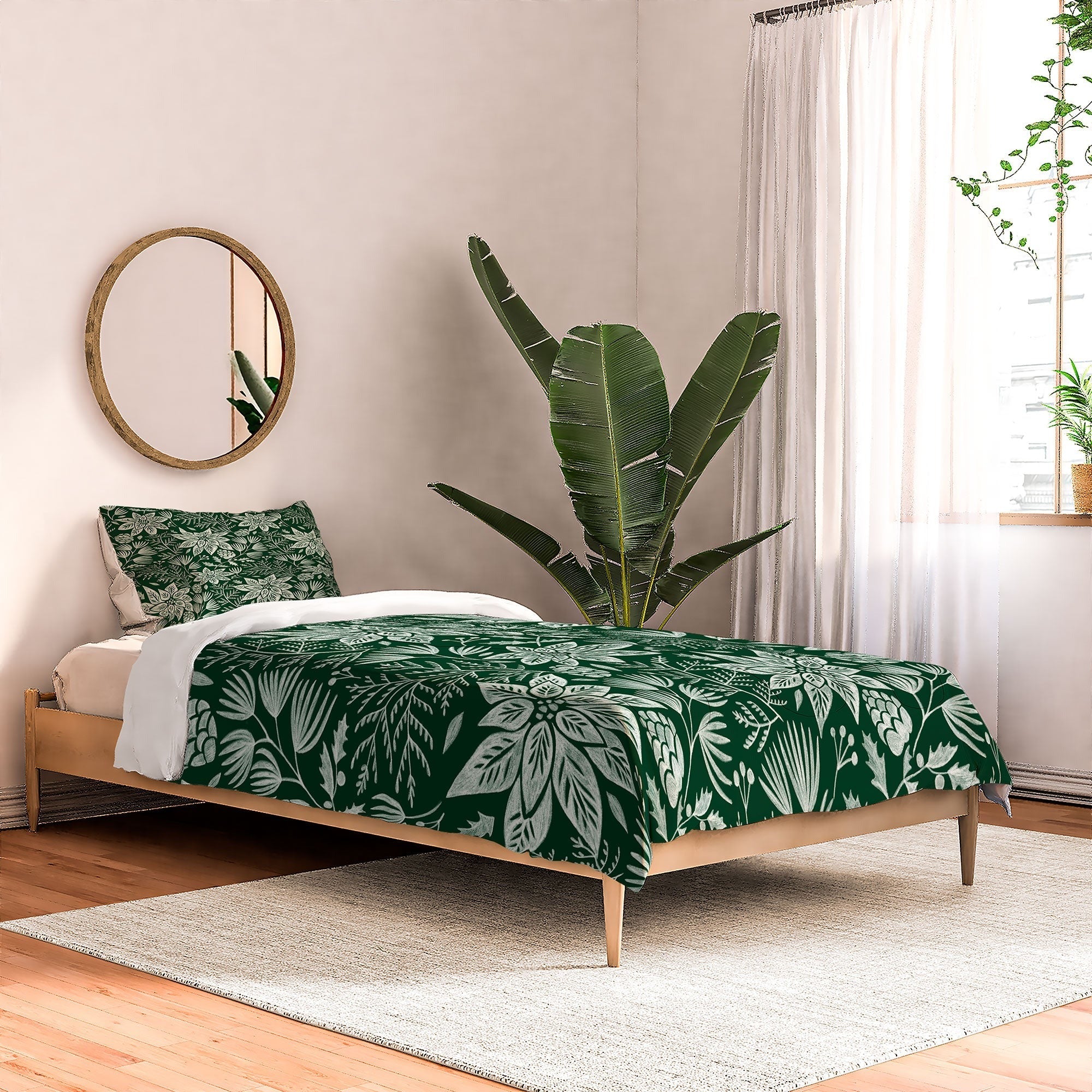 Pimlada Phuapradit Christmas Poinsettia Comforter