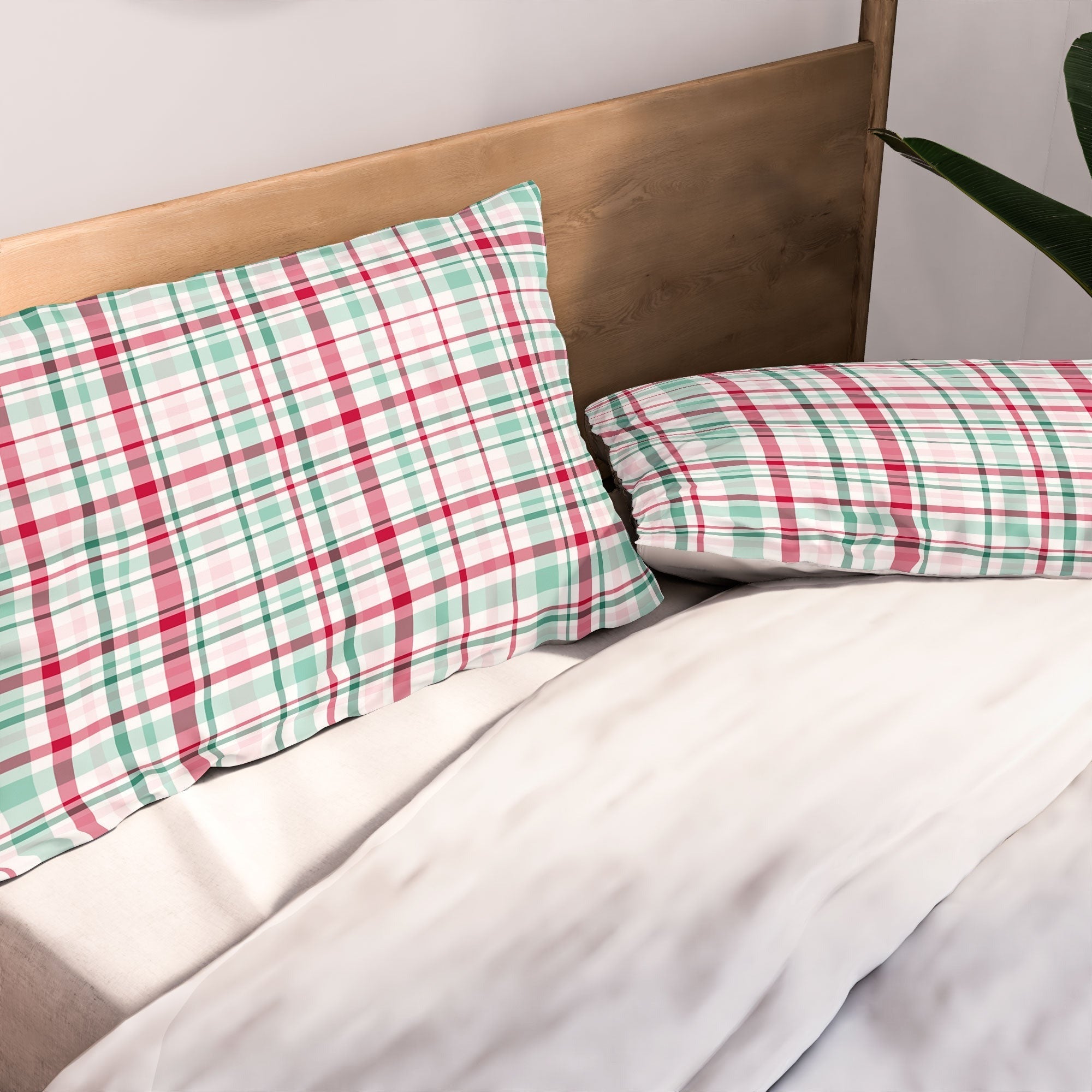 Lisa Argyropoulos Merry Vintage Plaid Pillow Shams