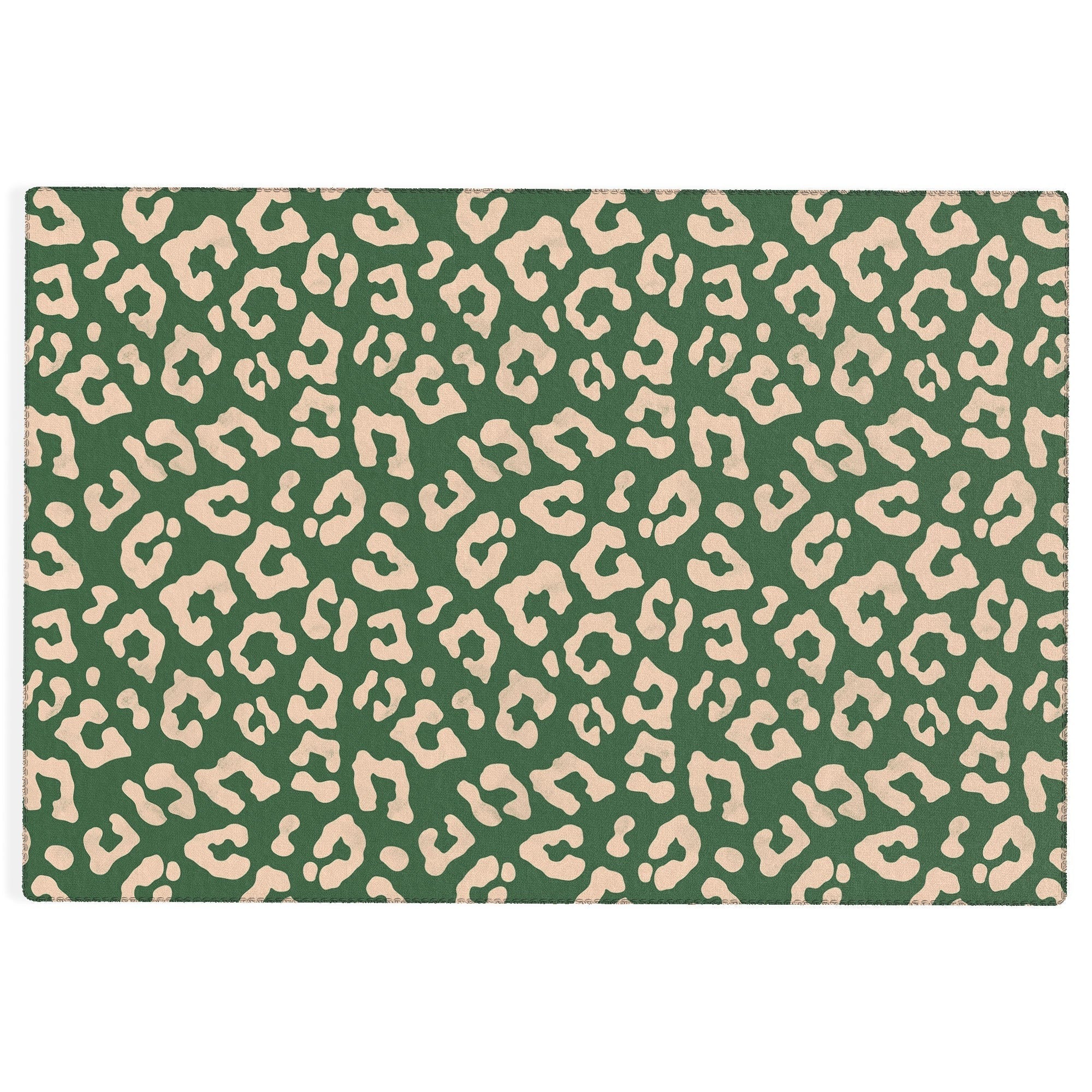 Avenie BR Cheetah Print In Green Outdoor Rug