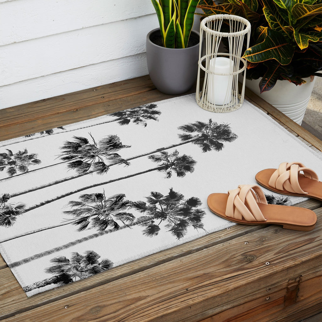 Gal Design Black And White Palms Outdoor Rug