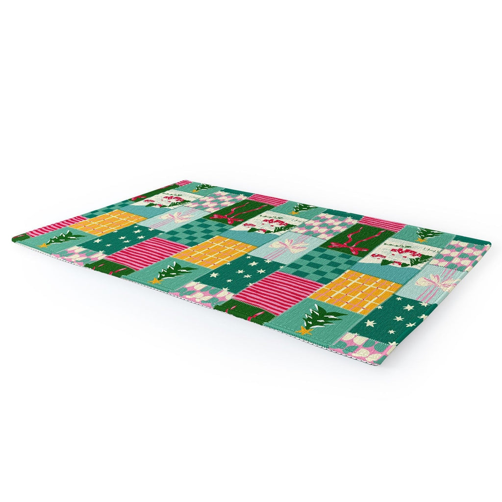 LouBruzzoni Cozy Christmas Patchwork Area Rug
