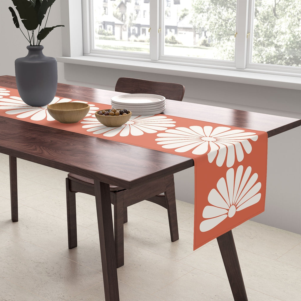 Colour Poems Retro Daisy XV Table Runner