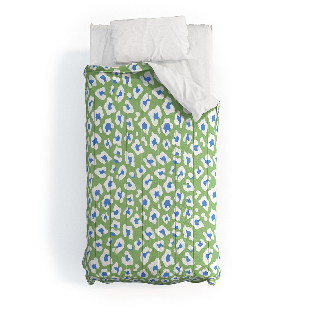 Avenie BR Cheetah Print Comforter
