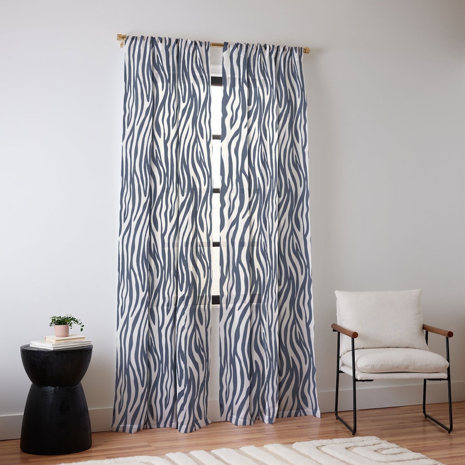 Avenie BR Navy Tiger Stripes Sheer Non Repeat