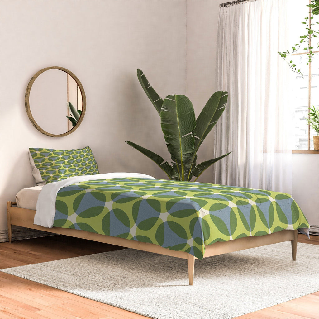 Marta Barragan Camarasa Stylish Retro Circle Comforter