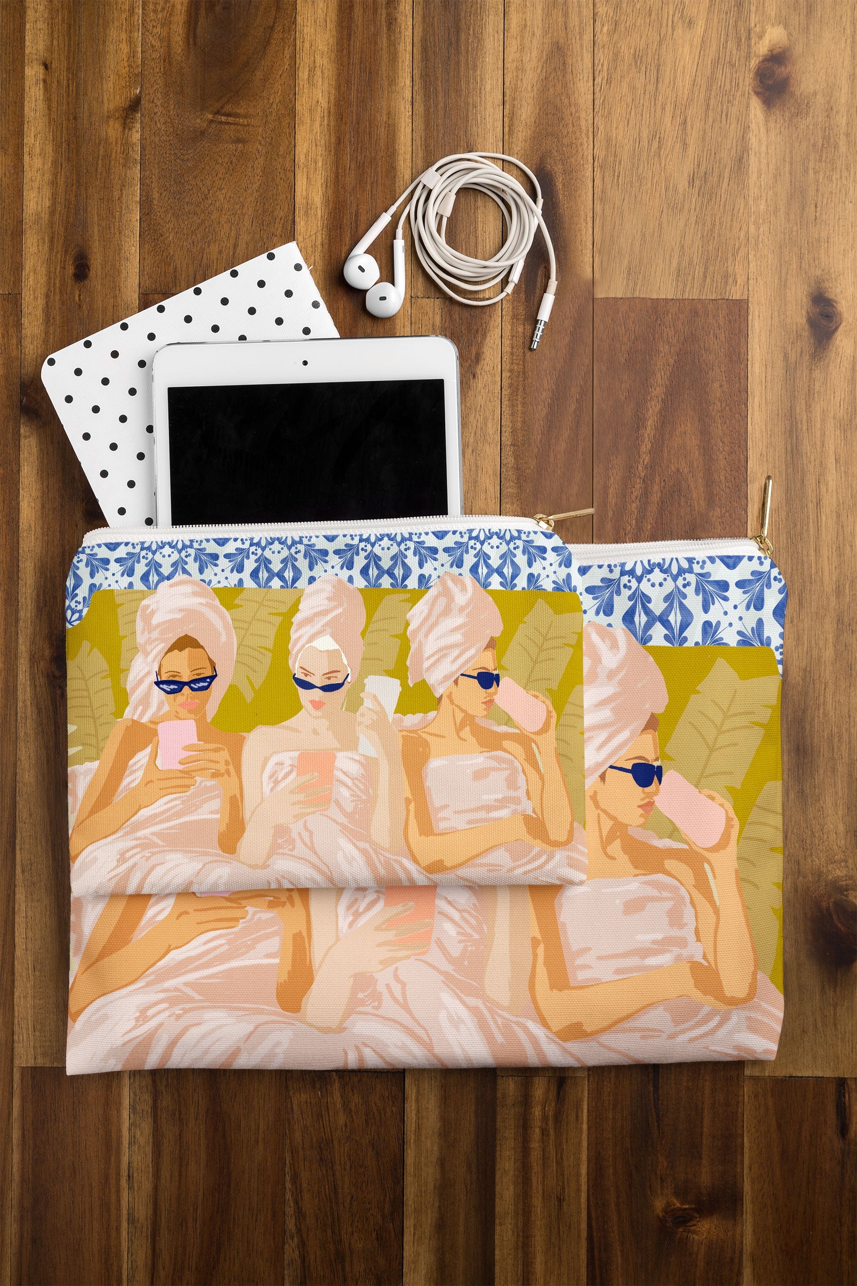 83 Oranges Ladies Only Club Pouch