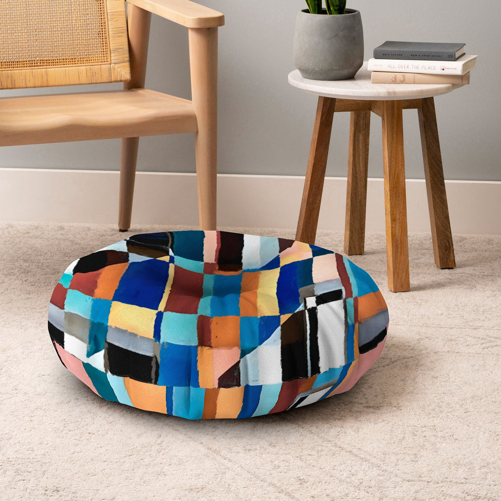 83 Oranges Scandinavian Earth Floor Pillow Round