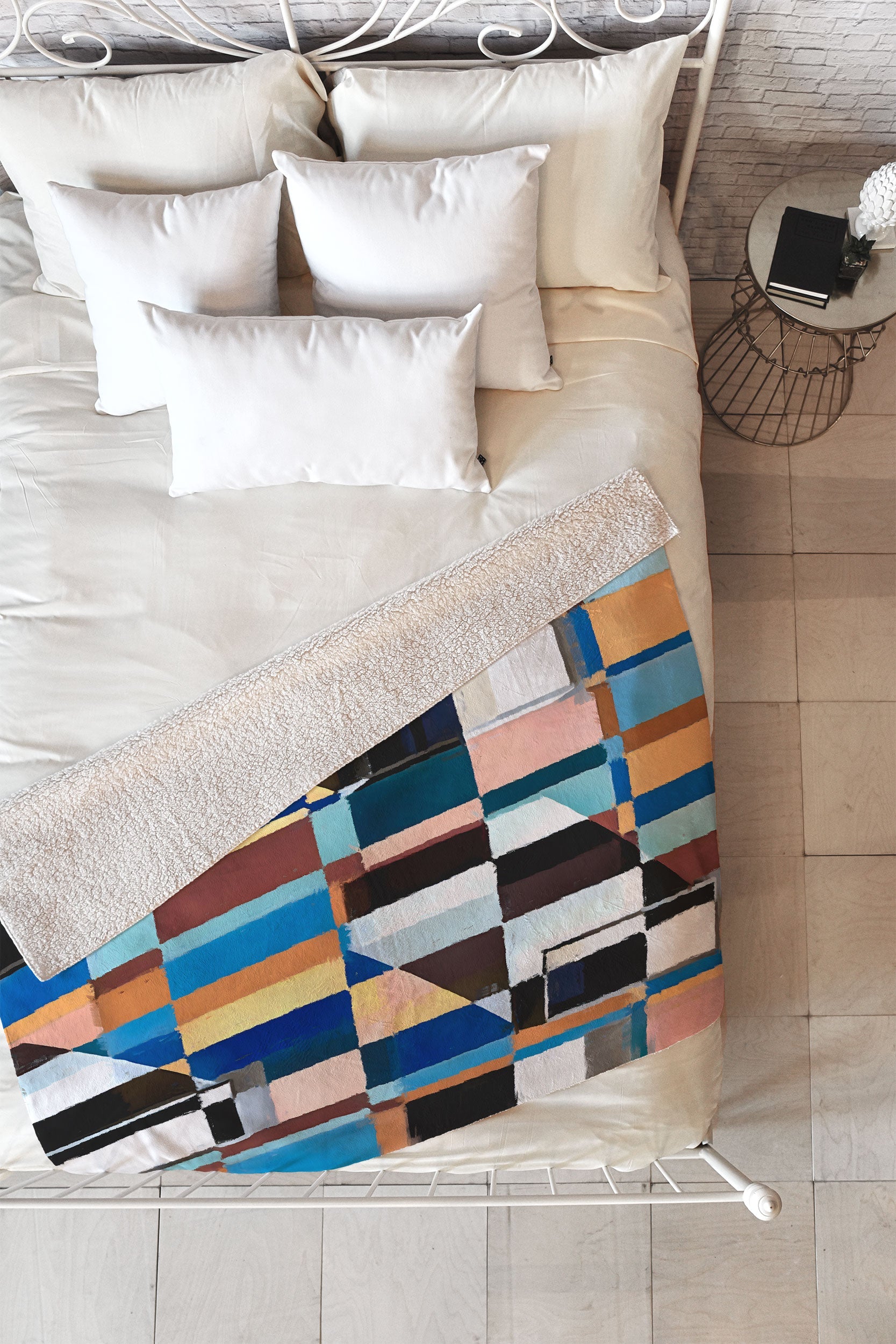83 Oranges Scandinavian Earth Fleece Throw Blanket