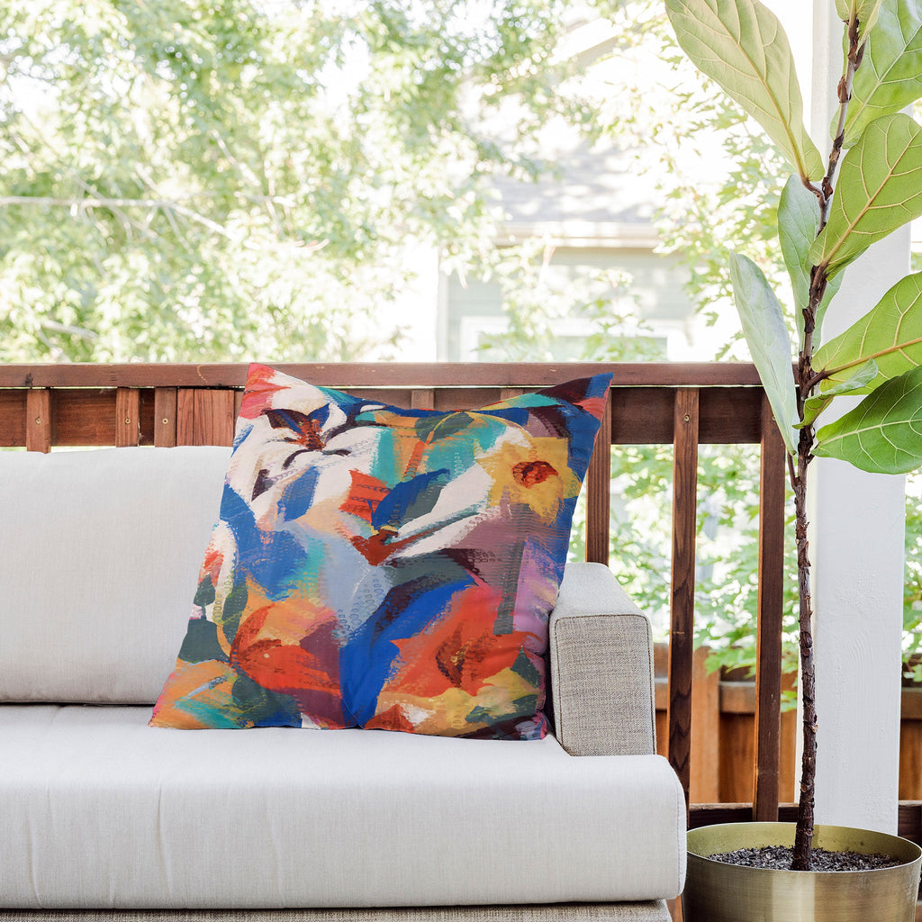 83 Oranges Wild Petals Rhapsody Outdoor Throw Pillow
