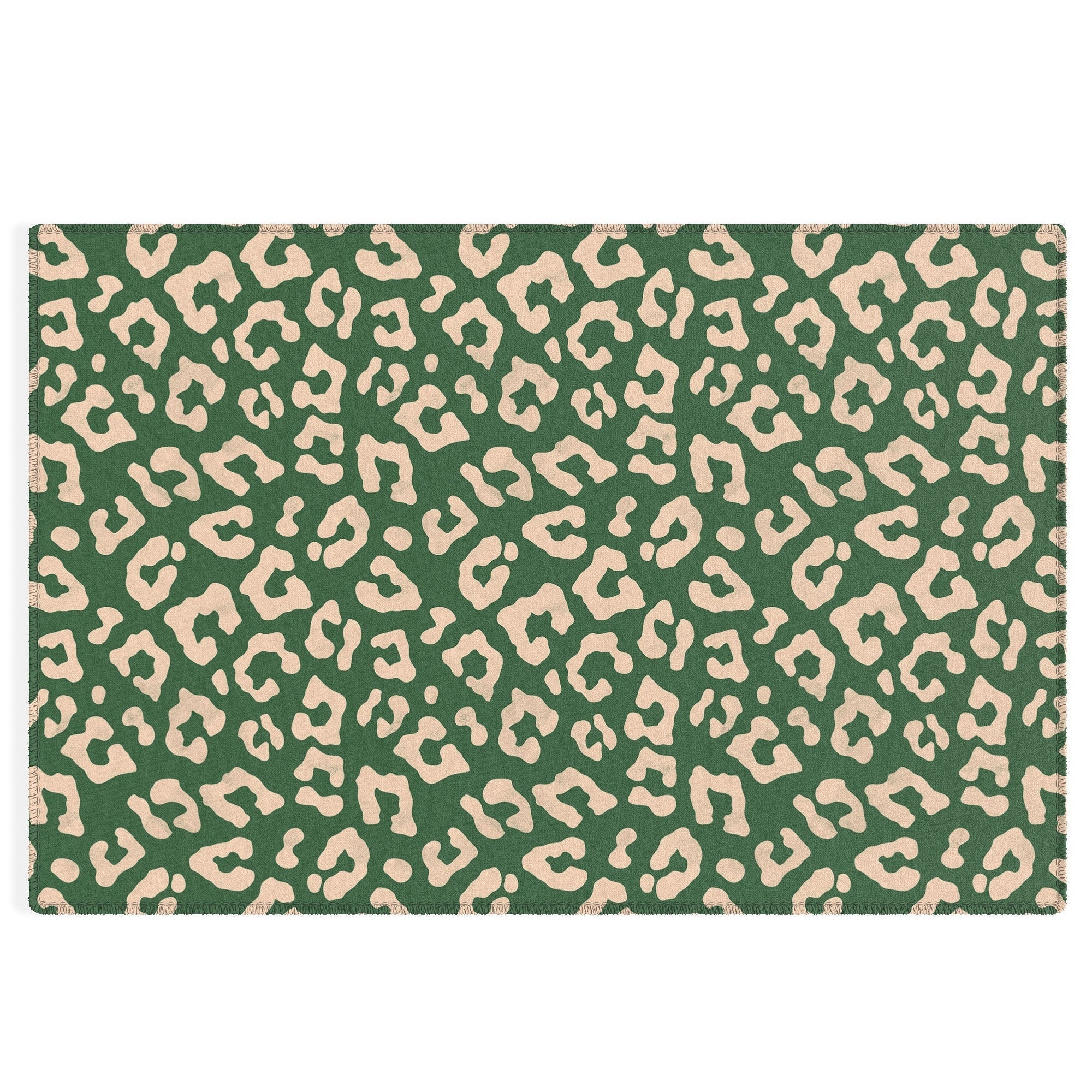 Avenie BR Cheetah Print In Green Outdoor Rug