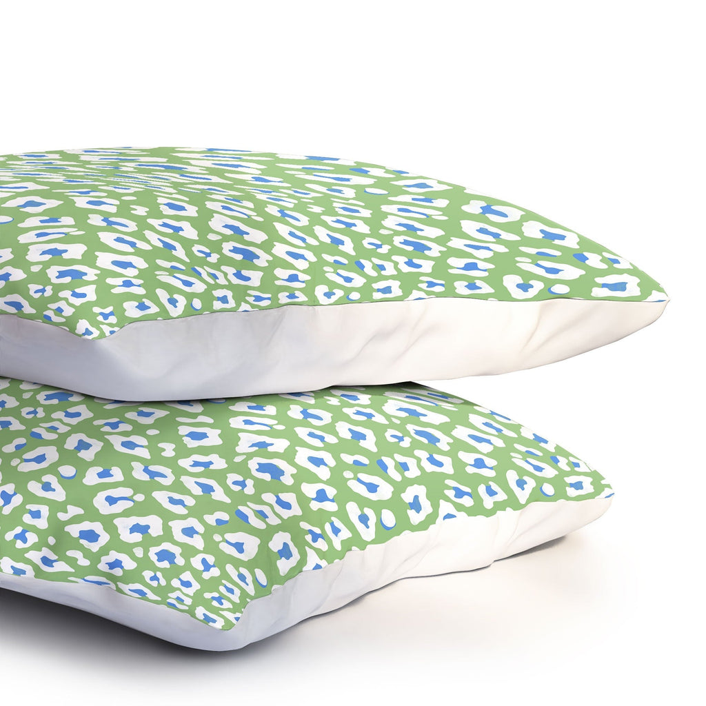 Avenie BR Cheetah Print Pillow Shams