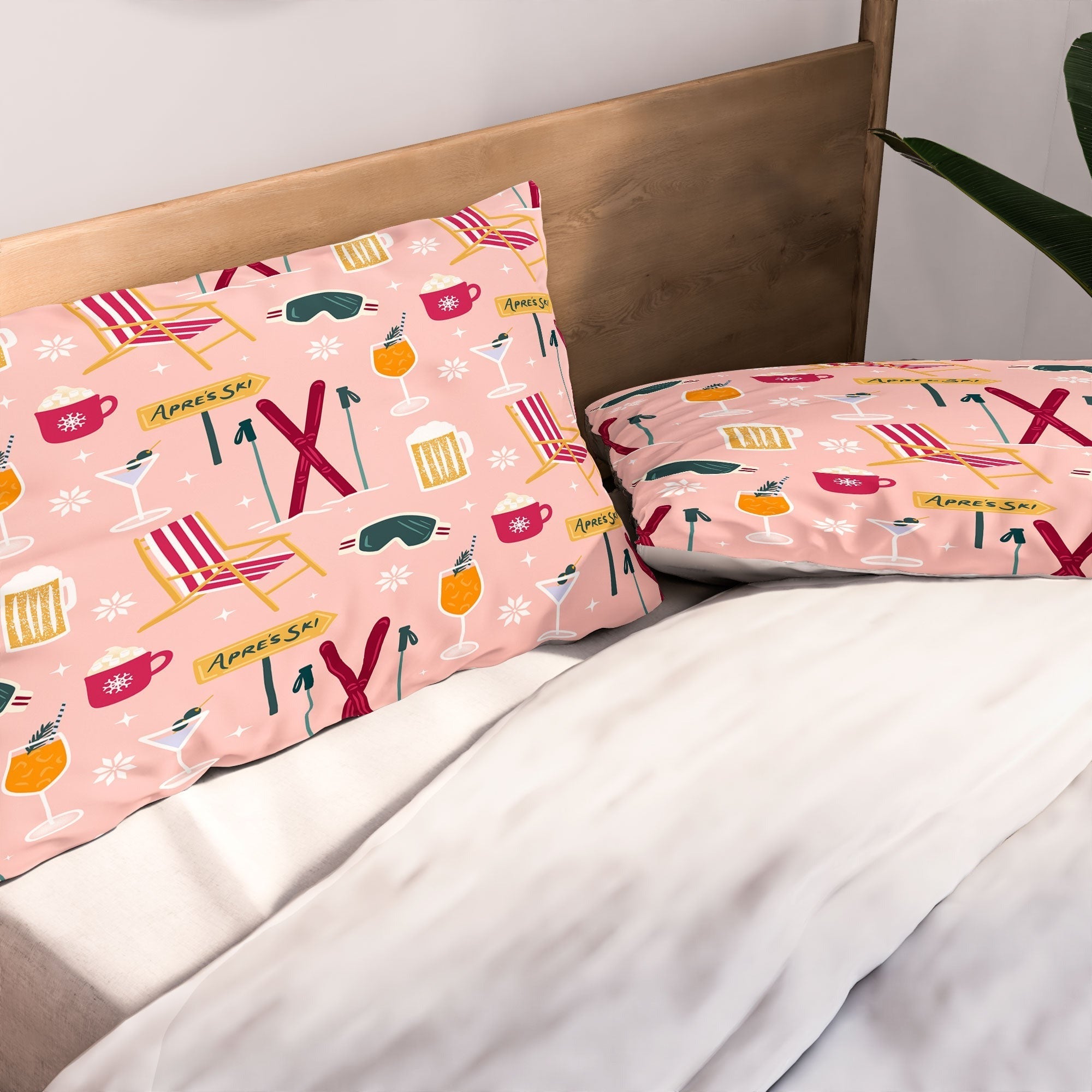 Design by Spark Apres Ski Holiday Pillow Shams