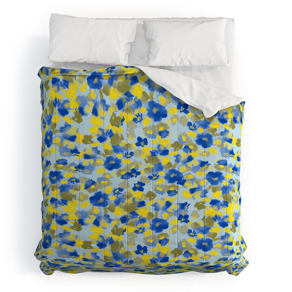 Gabriela Fuente Day Dreaming Watercolor Comforter