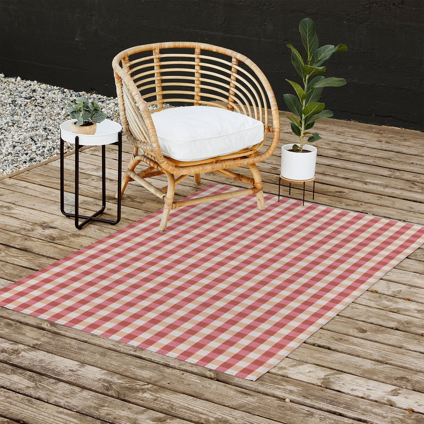 Avenie Cozy Gingham Outdoor Rug