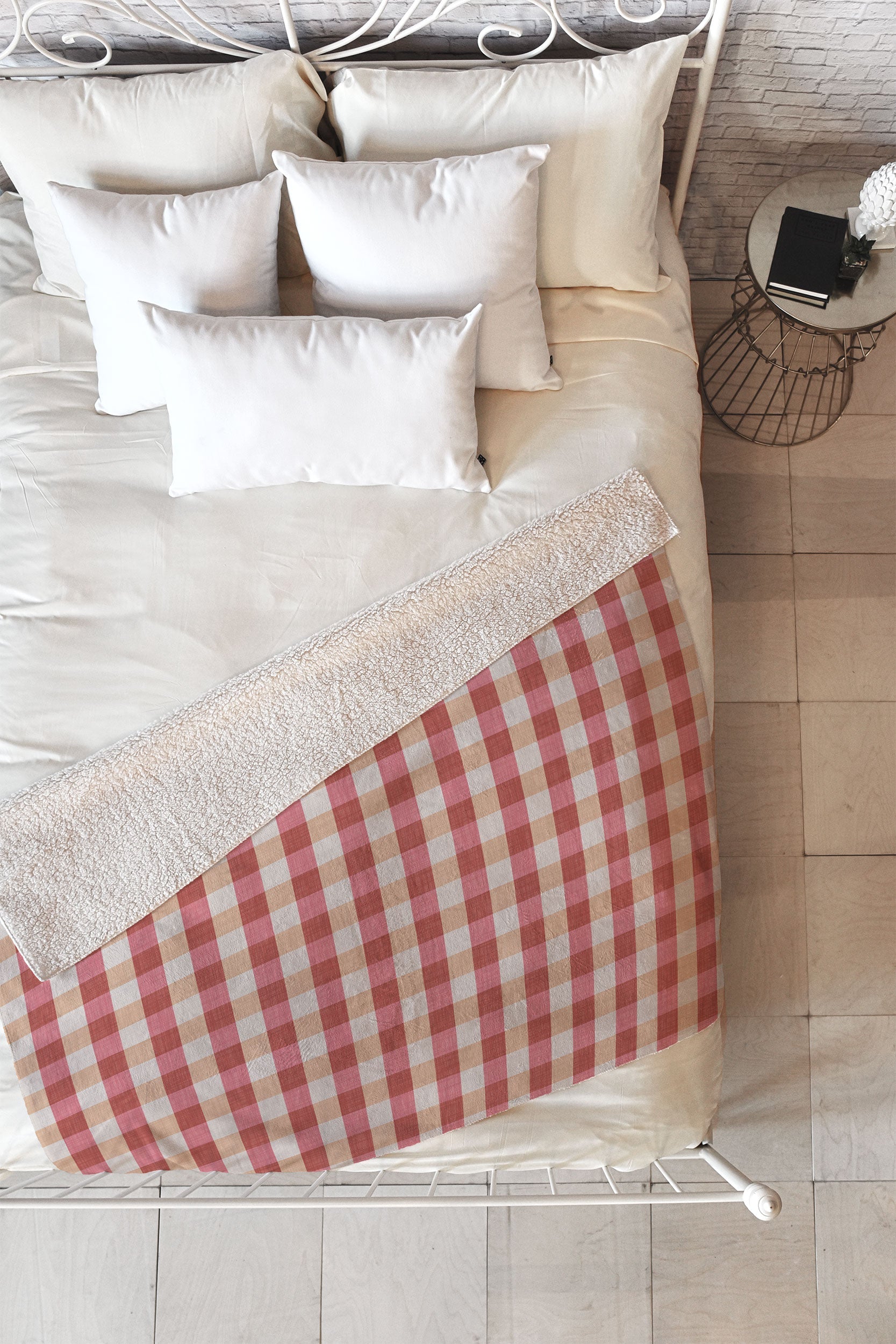 Avenie Cozy Gingham Fleece Throw Blanket