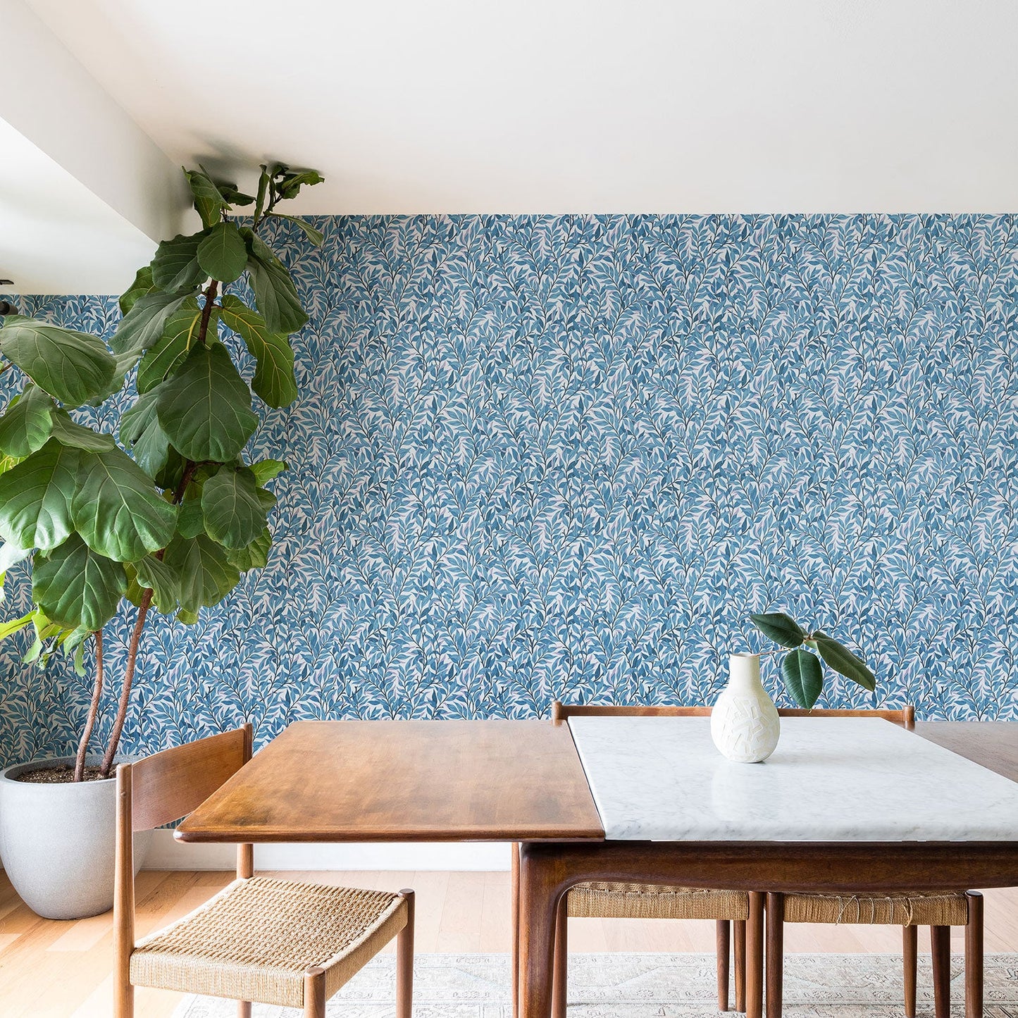Avenie Romantic Botanica IV Wallpaper