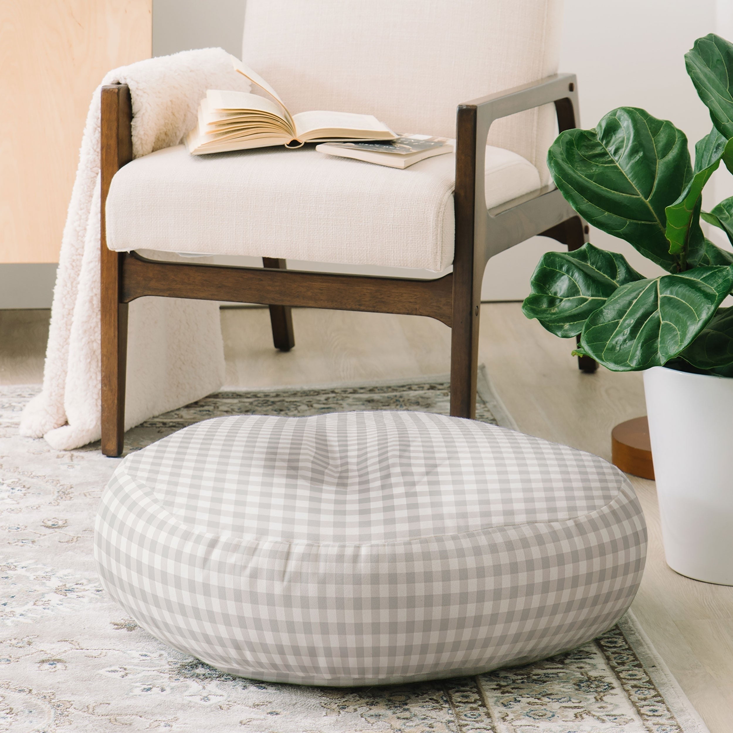 Colour Poems Gingham Plaid Pattern Cloud White Floor Pillow Round