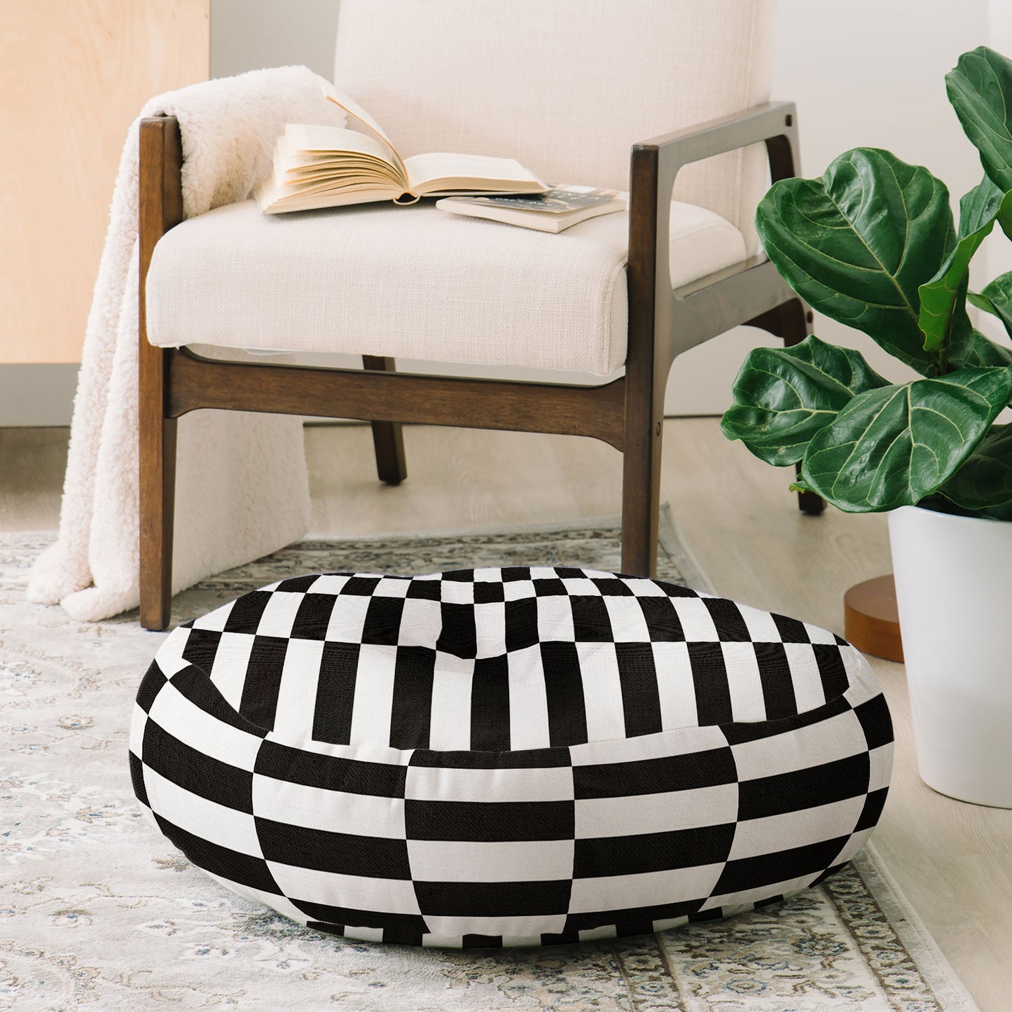 Bianca Green Black And White Order Floor Pillow Round