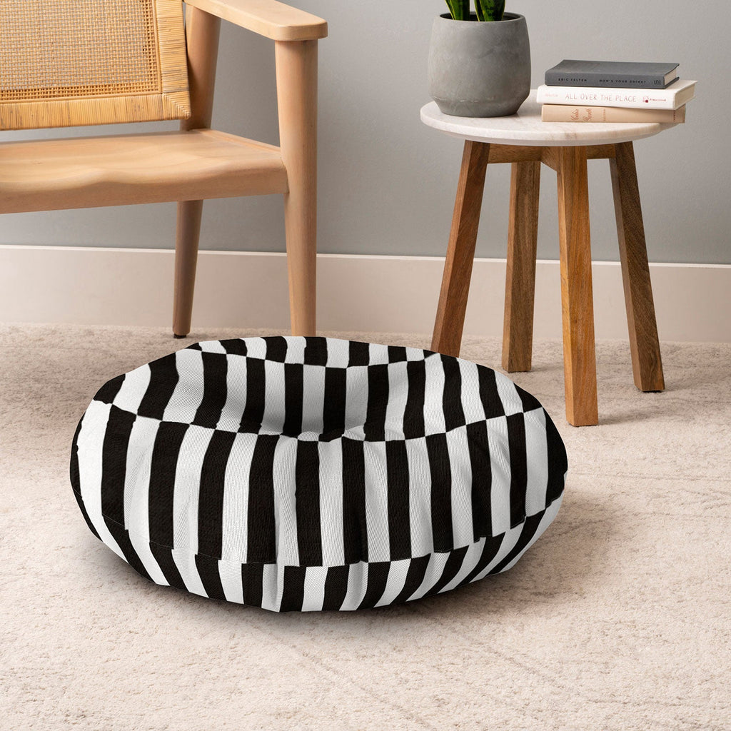 Bianca Green Black And White Order Floor Pillow Round