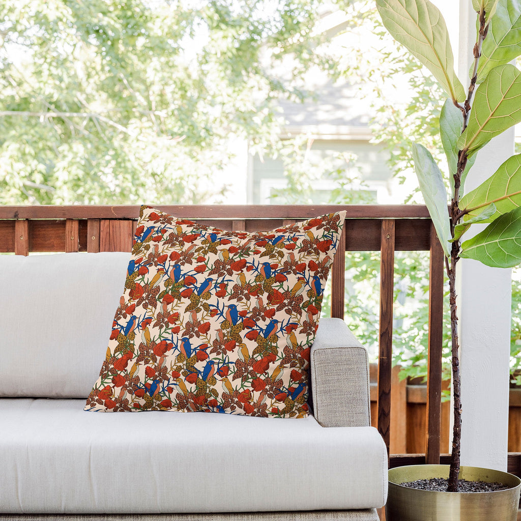 bárbara dantas Voler Outdoor Throw Pillow