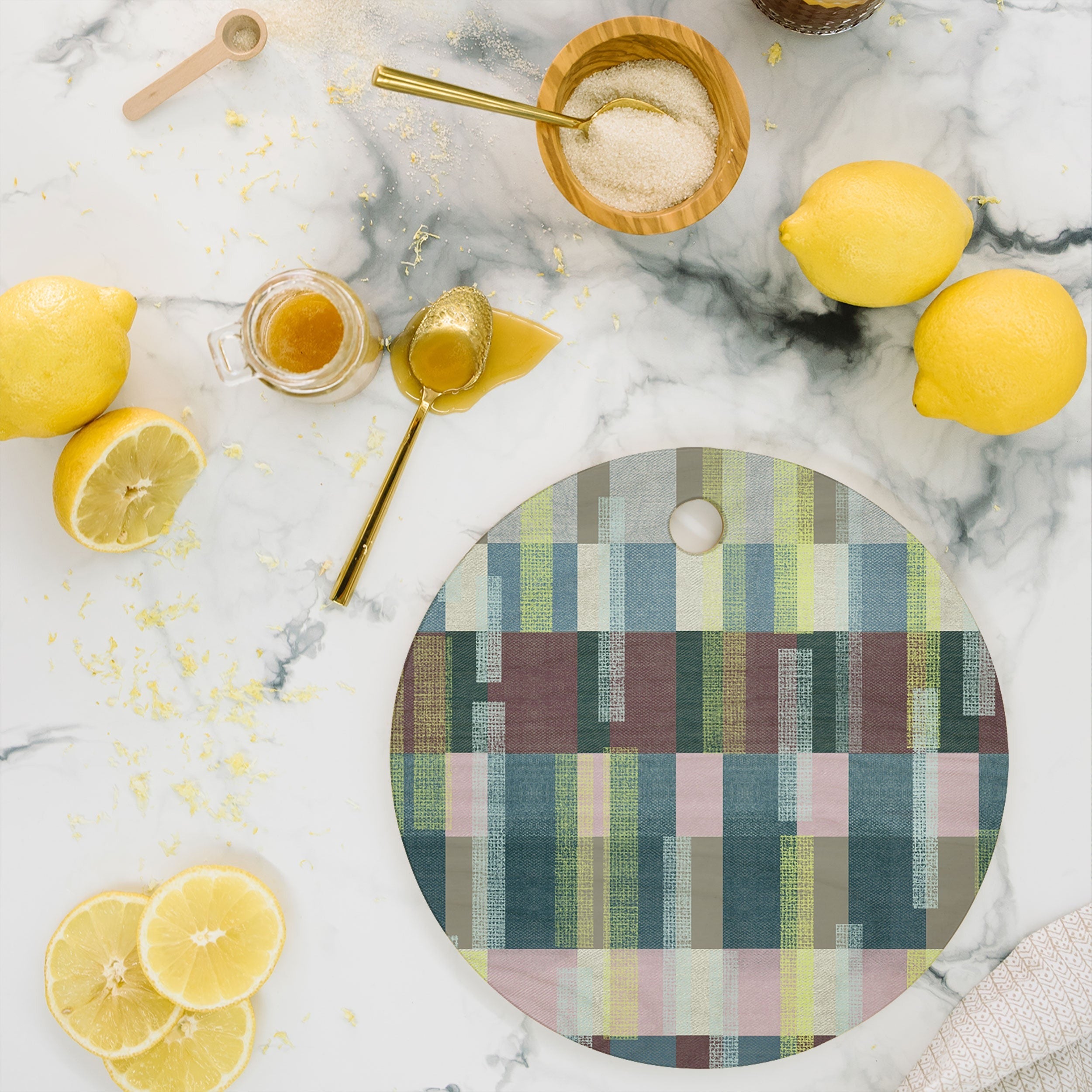 Marta Barragan Camarasa Dynamic Linear Blocks Cutting Board Round