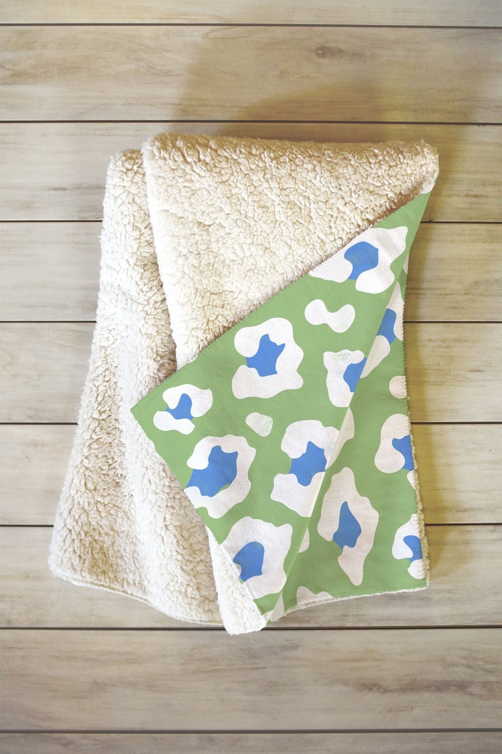 Avenie BR Cheetah Print Fleece Throw Blanket