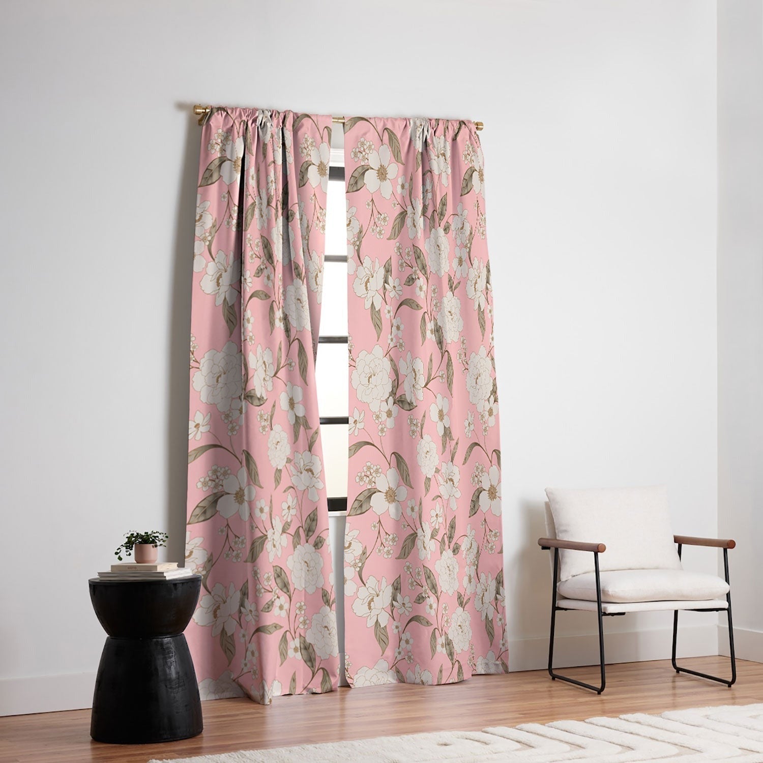 Gabriela Fuente Roberta in Pink Blackout Non Repeat