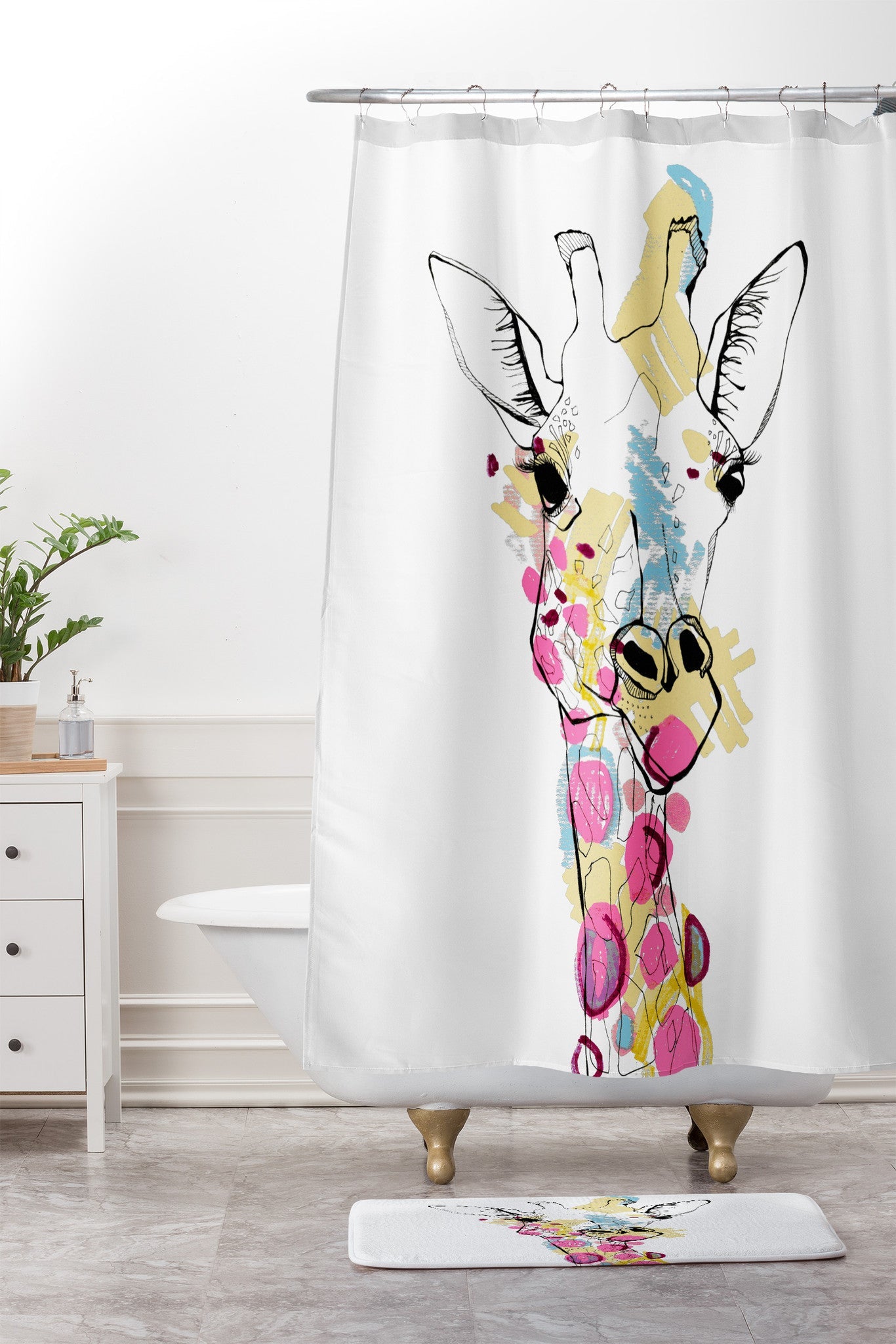 Casey Rogers Giraffe Color Shower Curtain And Mat